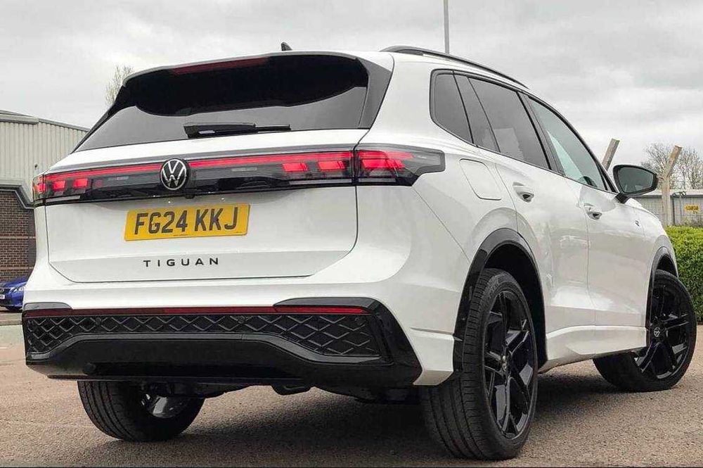 Розборка vw tiguan 2024 2025 бампер крило фара капот двері