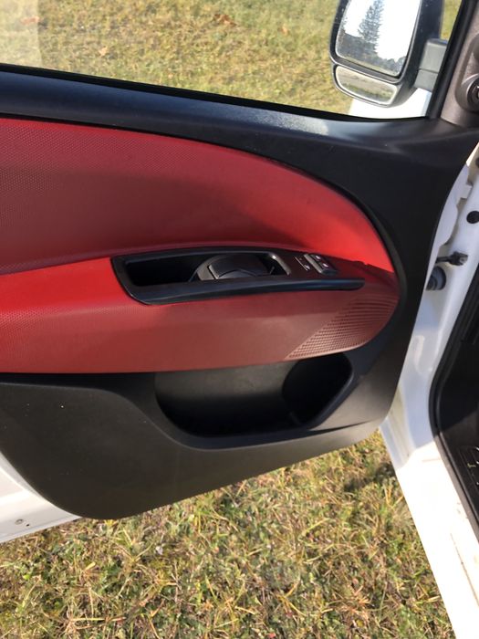 Фіат добло 1.3tdi. 2010p