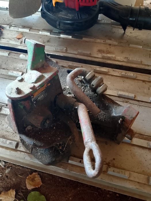 Zaczep automatyczny  John Deere