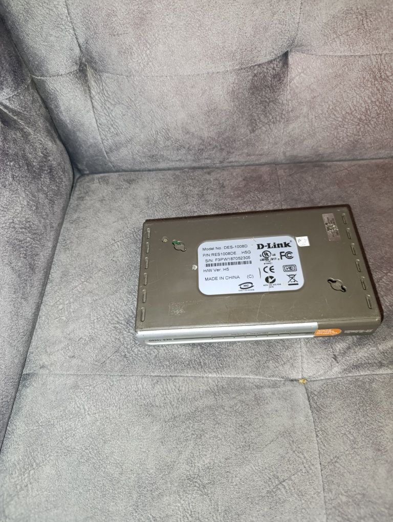 Мережевий комутатор D-Link модель DES-108D