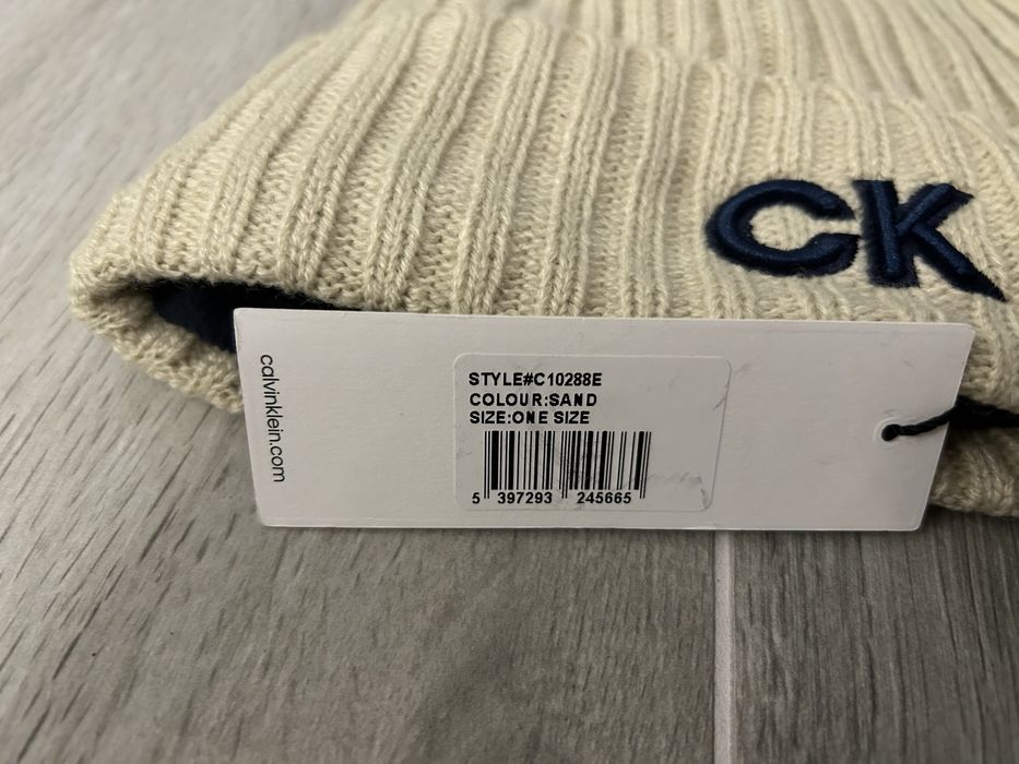 Nowa czapka Calvin Klein
