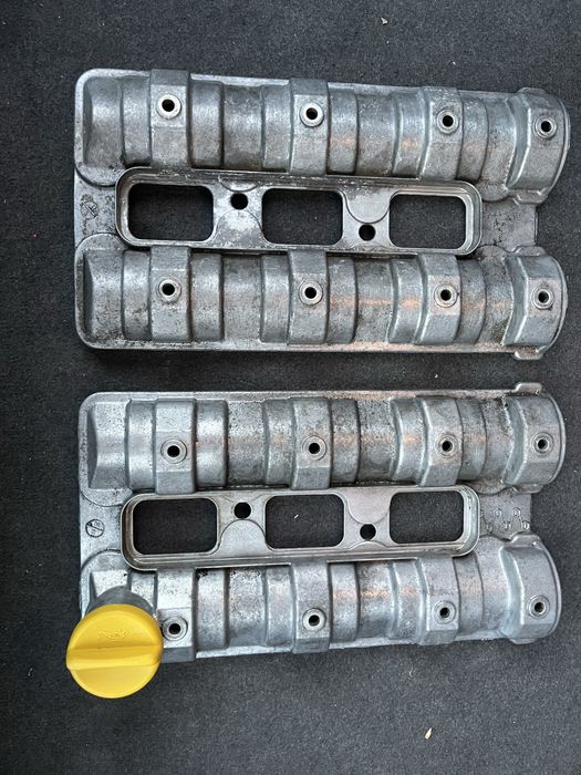 Клапанні кришки y26se  Опель омега , вектра 2,6   3,2  v 6