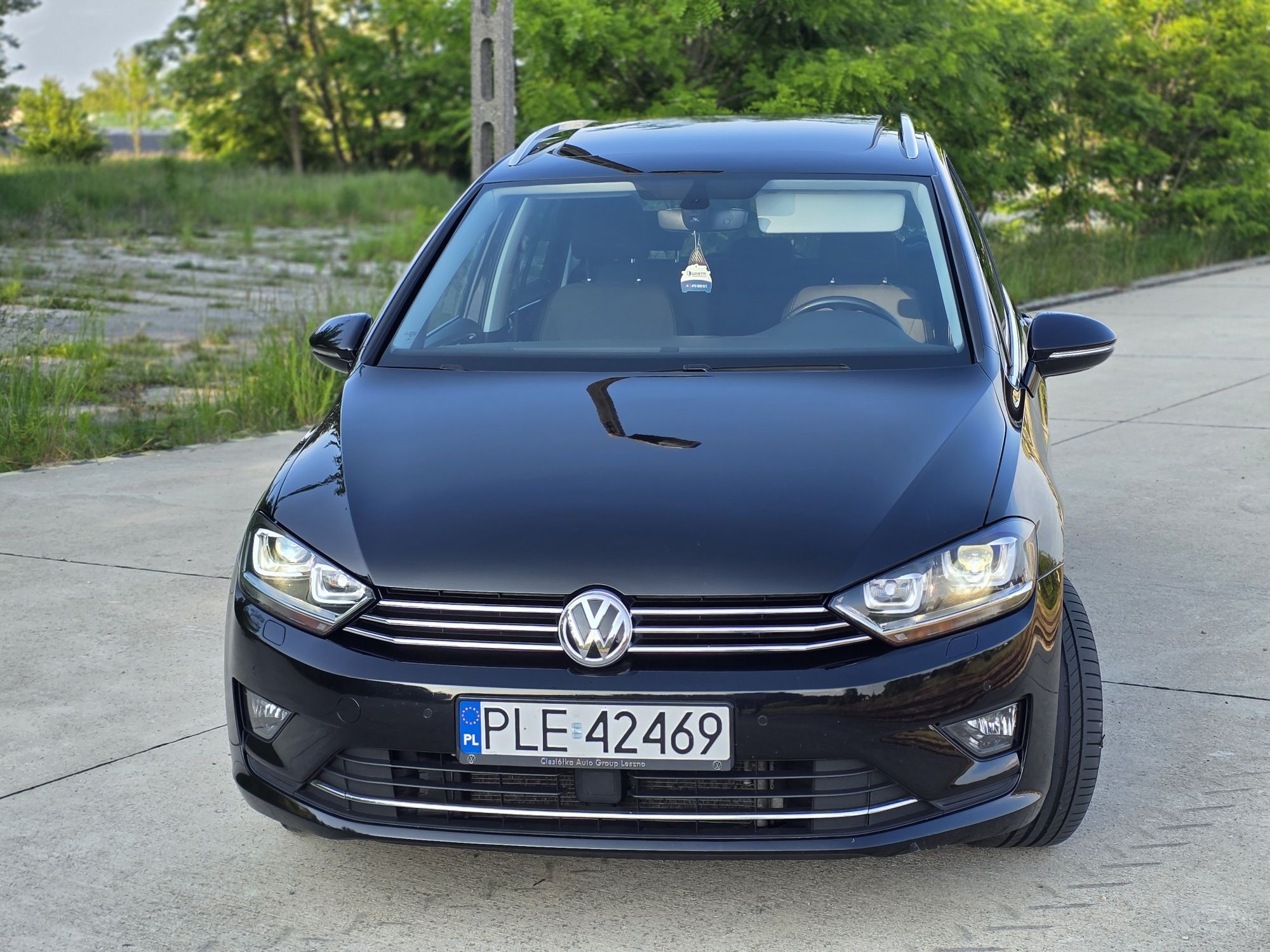 Volkswagen sportsvan Golf 2.0TDI - prywatne - wypas - niski przebieg
