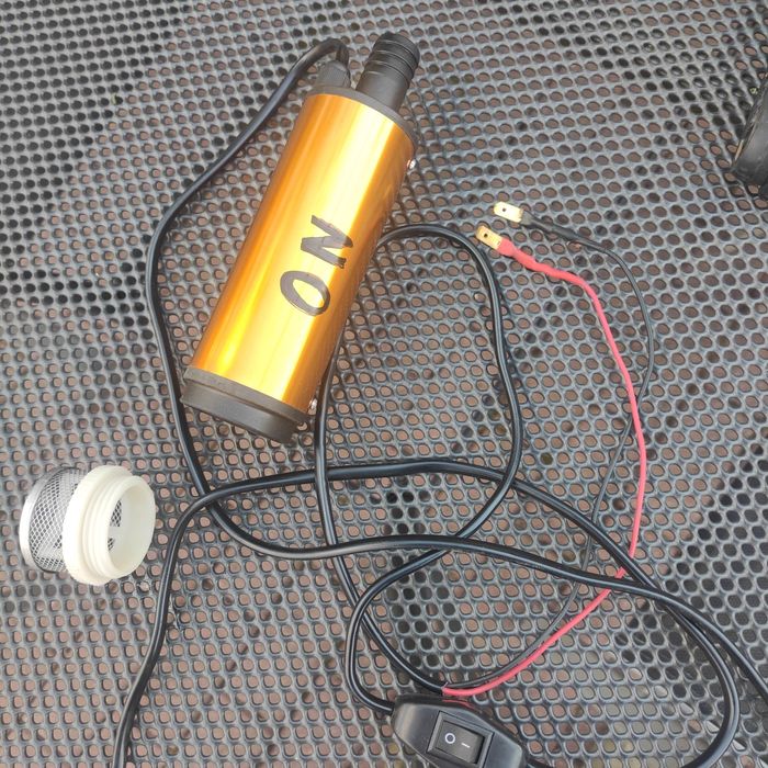 Pompka elektryczna do paliwa on 12V