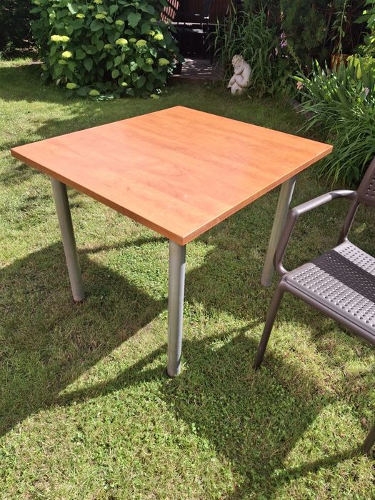 Stolik 80 cm na 90 cm