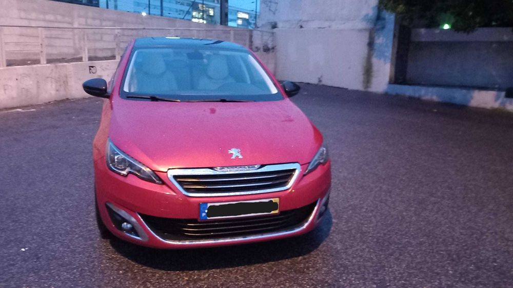 Peugeot 308 1.6 Diesel com Teto Panorâmico