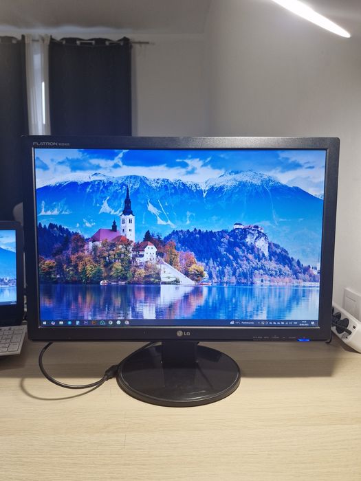 Monitor LG FLATRON W2242W 22" 1680×1050 VGA