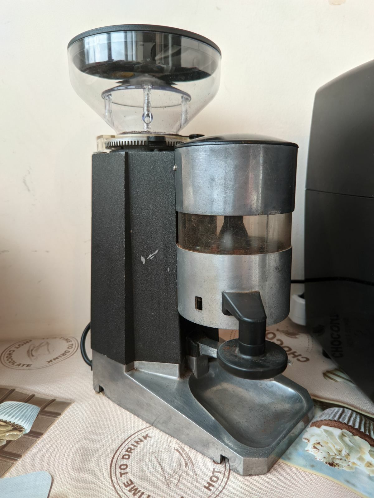 Продам кофемолку Fiorenzato T80