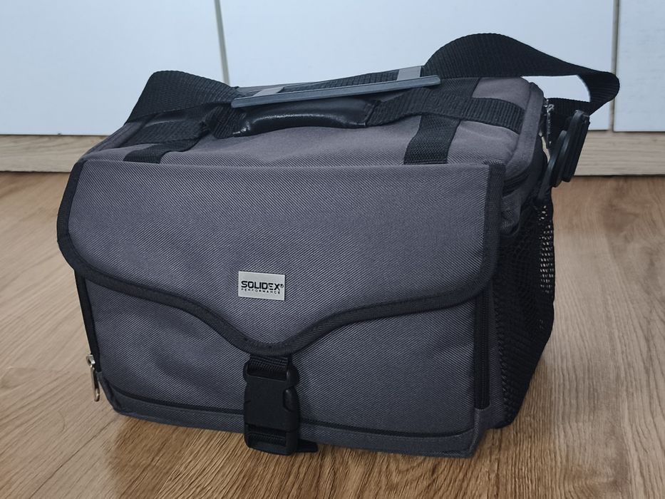 Duża torba na aparat fotograficzny