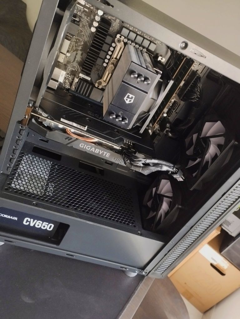 PC Desktop Gaming - Gigabyte \ NOX \ Corsair