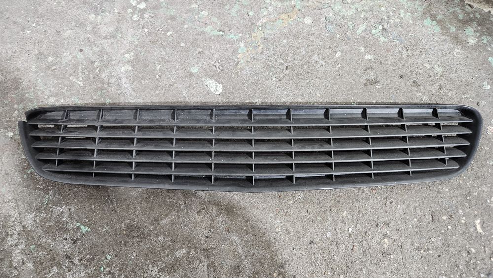 Grill emblemat opel vectra c signum przedliftem