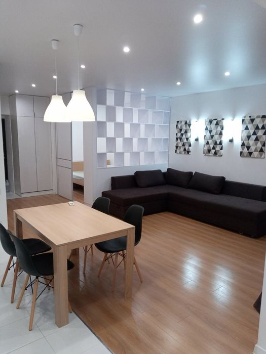 ЦЕНТР. Оренда 1 кімнатної квартири + кухня студія по вул. Мельника 10.