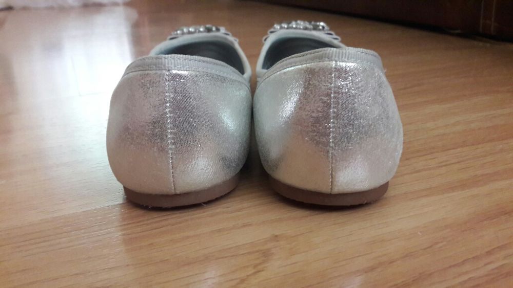 Продам новые нарядные балетки, размер 37