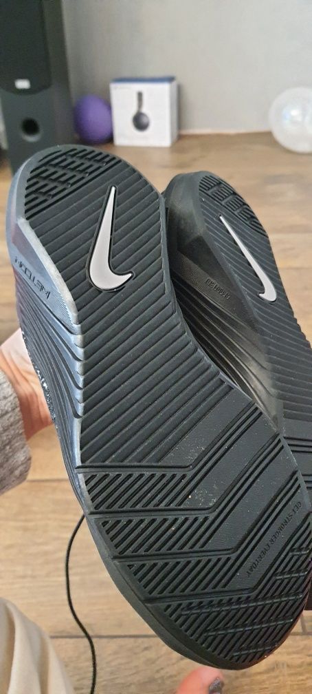 Nowe buty Buty fitness Nike WMNS REACT METCON