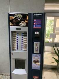 Терміново продам вендінговий кавовий апарат Saeco