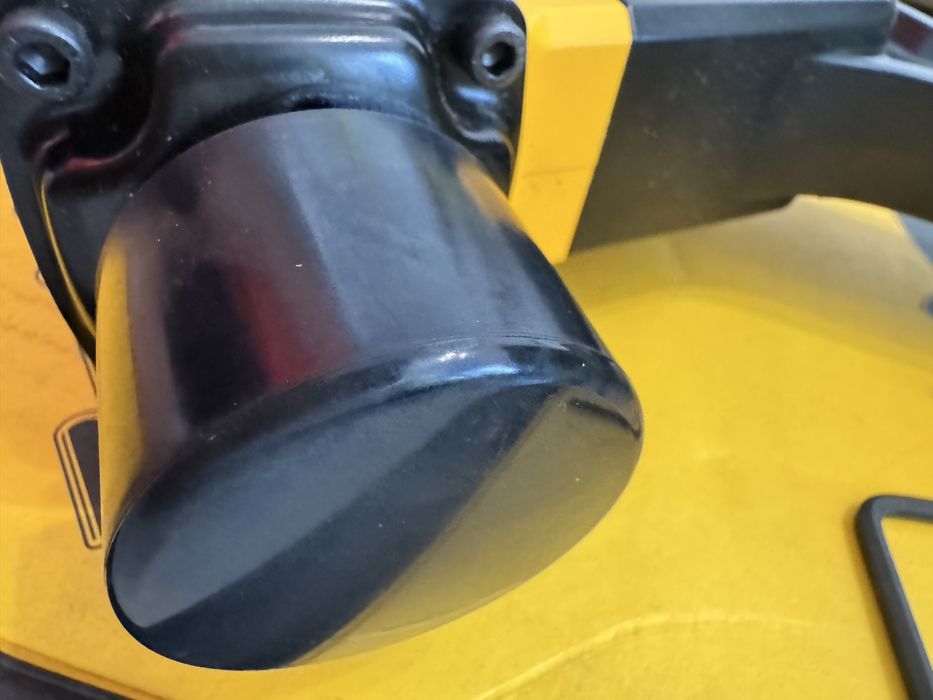 DeWalt Gwoździarka Młotek pneumatuczny do parkietów podłogi desek