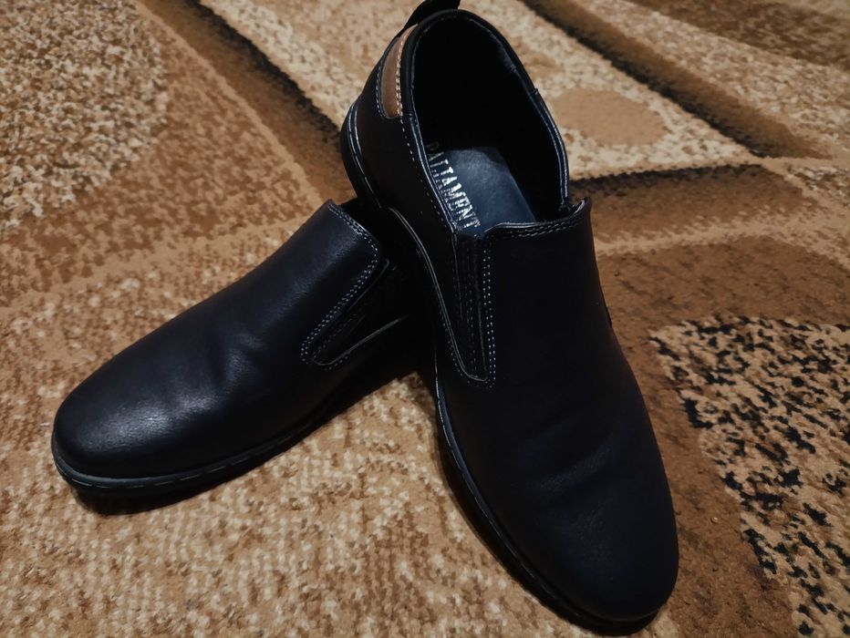 взуття дитяче в прекрасному стані