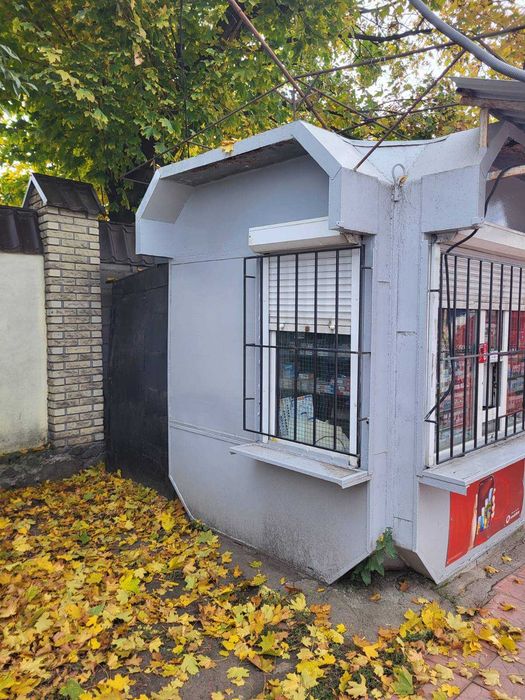 Торгове приміщення (тимчасовий павільйон) на зем.ділянці 47 м2