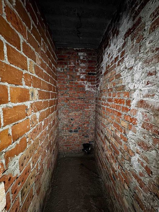 Продаж 3-х кімнатної квартири у зданому будинку