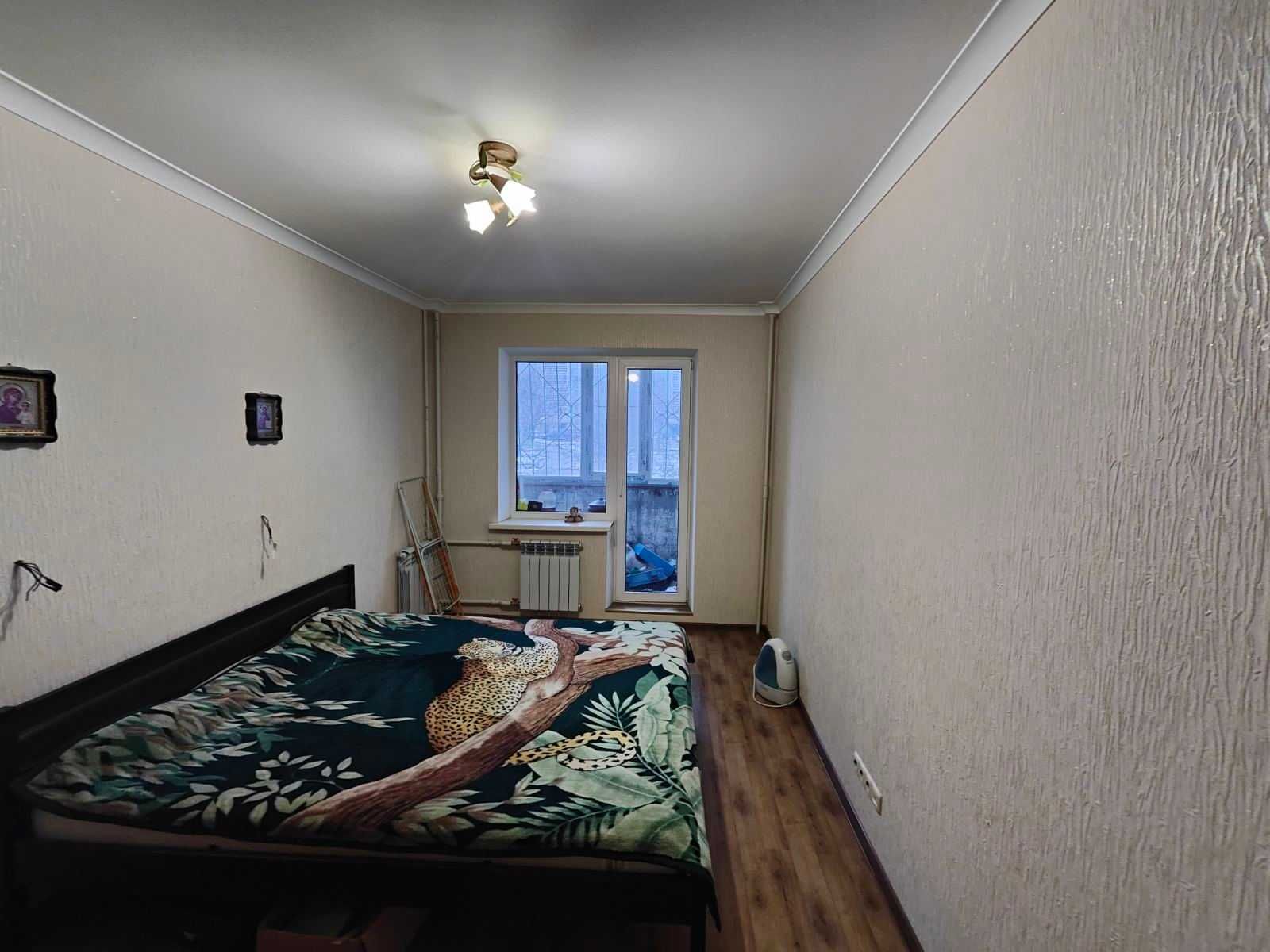 ПРОДАМ 4-ох кімнатну квартиру по вул.Калнишевського