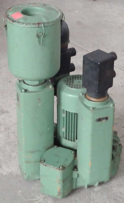 Вакуумний насос  BECKER