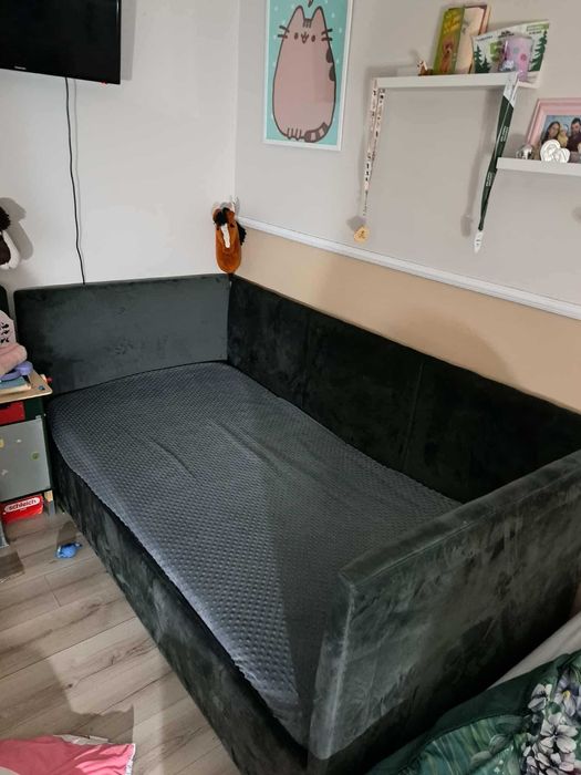 Łóżko tapicerowane