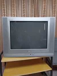 Телевизор большой