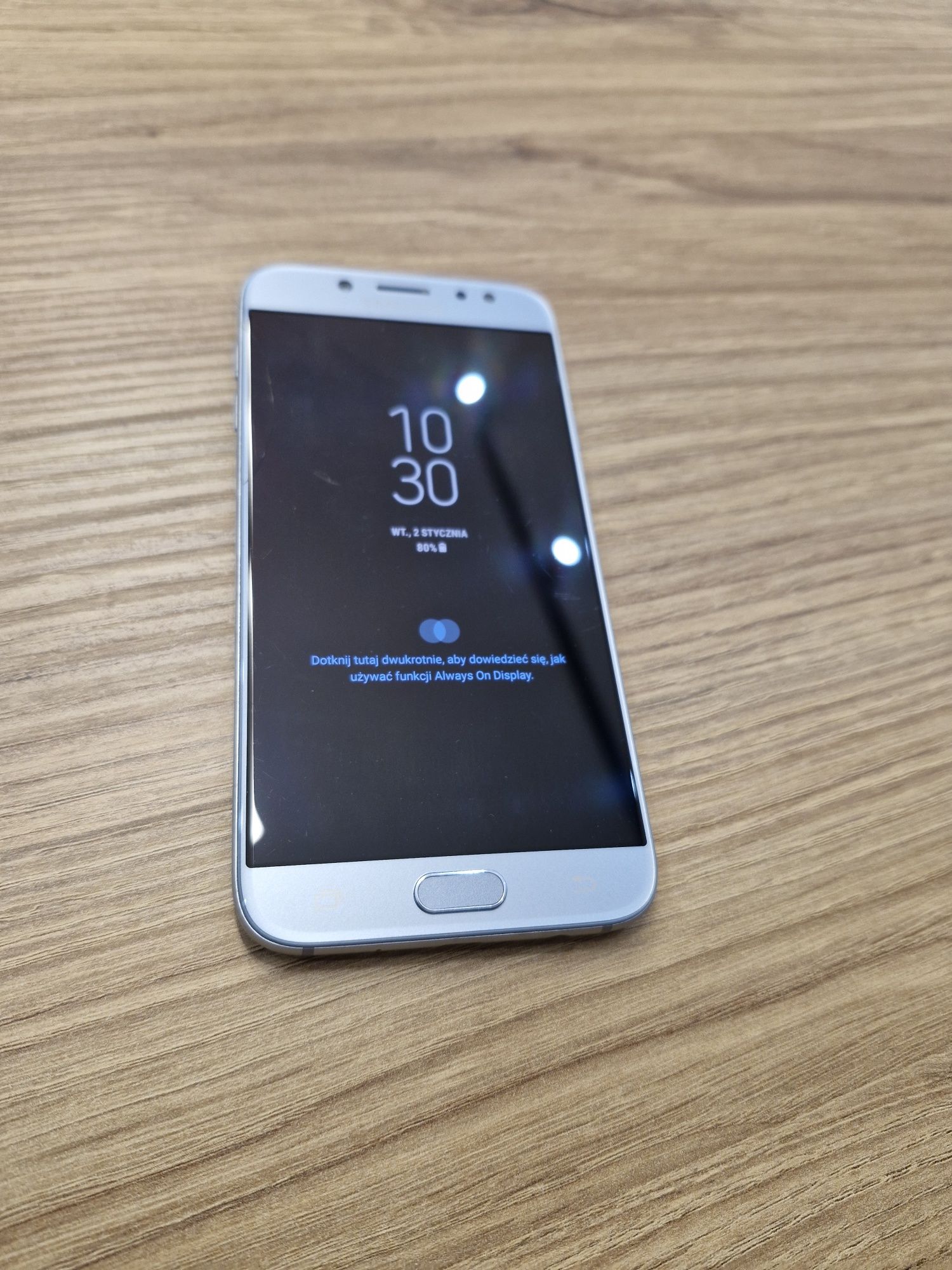 Telefon Samsung J7