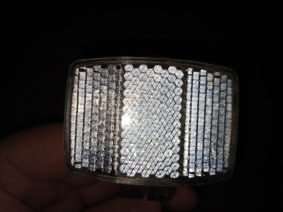 Катафот, ретрорефлектор