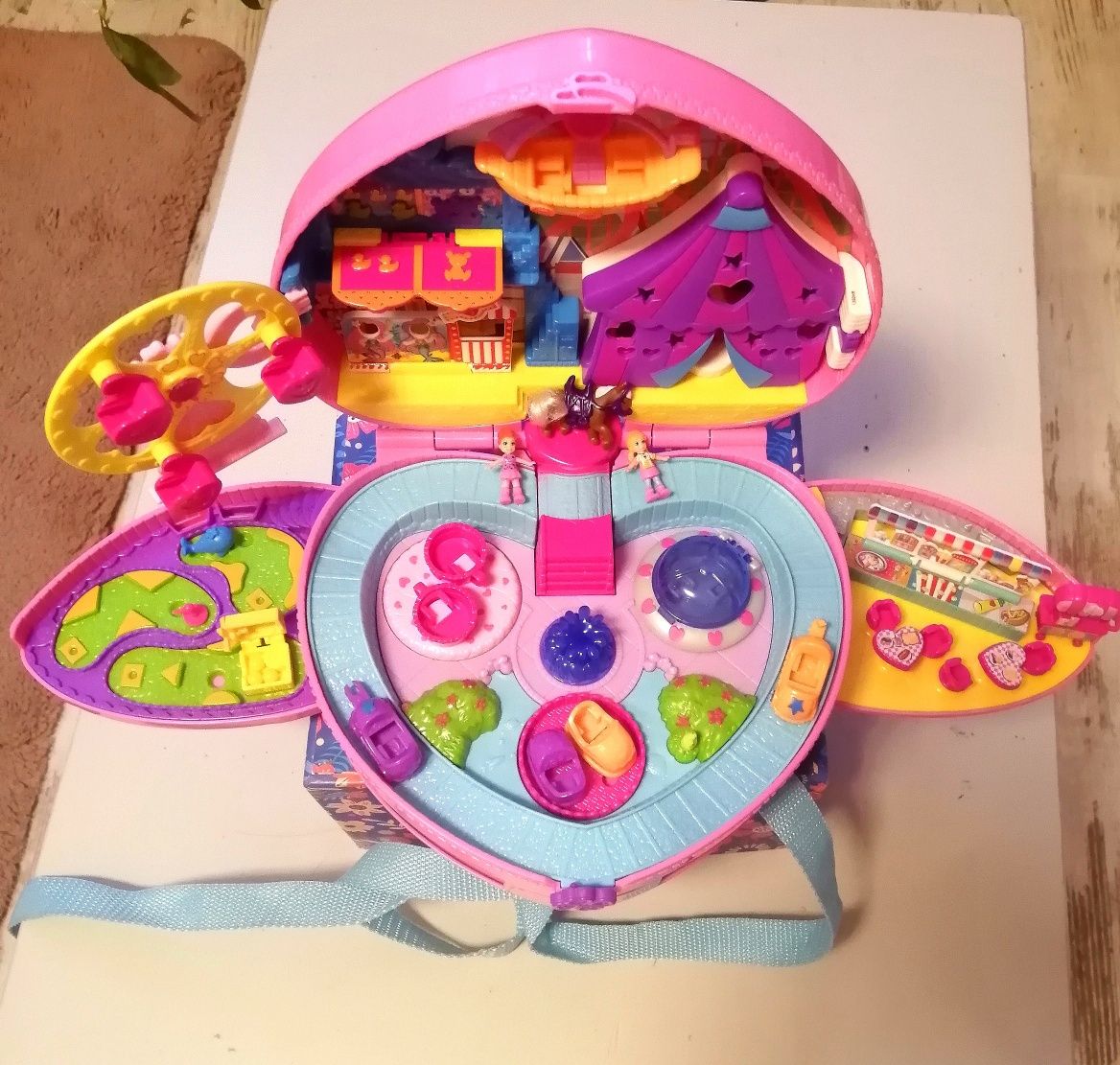 Zabawka Polly Pocket plecak park rozrywki