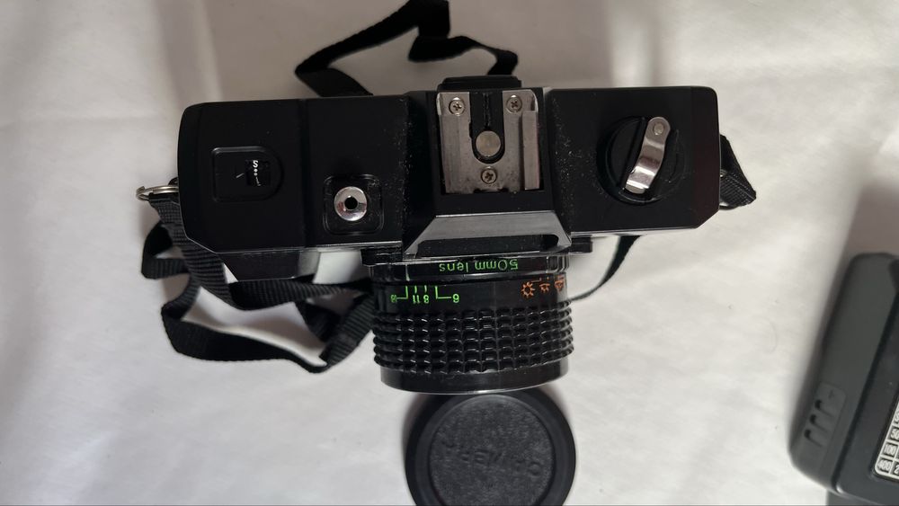 Câmara analógica Maximatic MF-101X + Flash FX-77 + bolsa