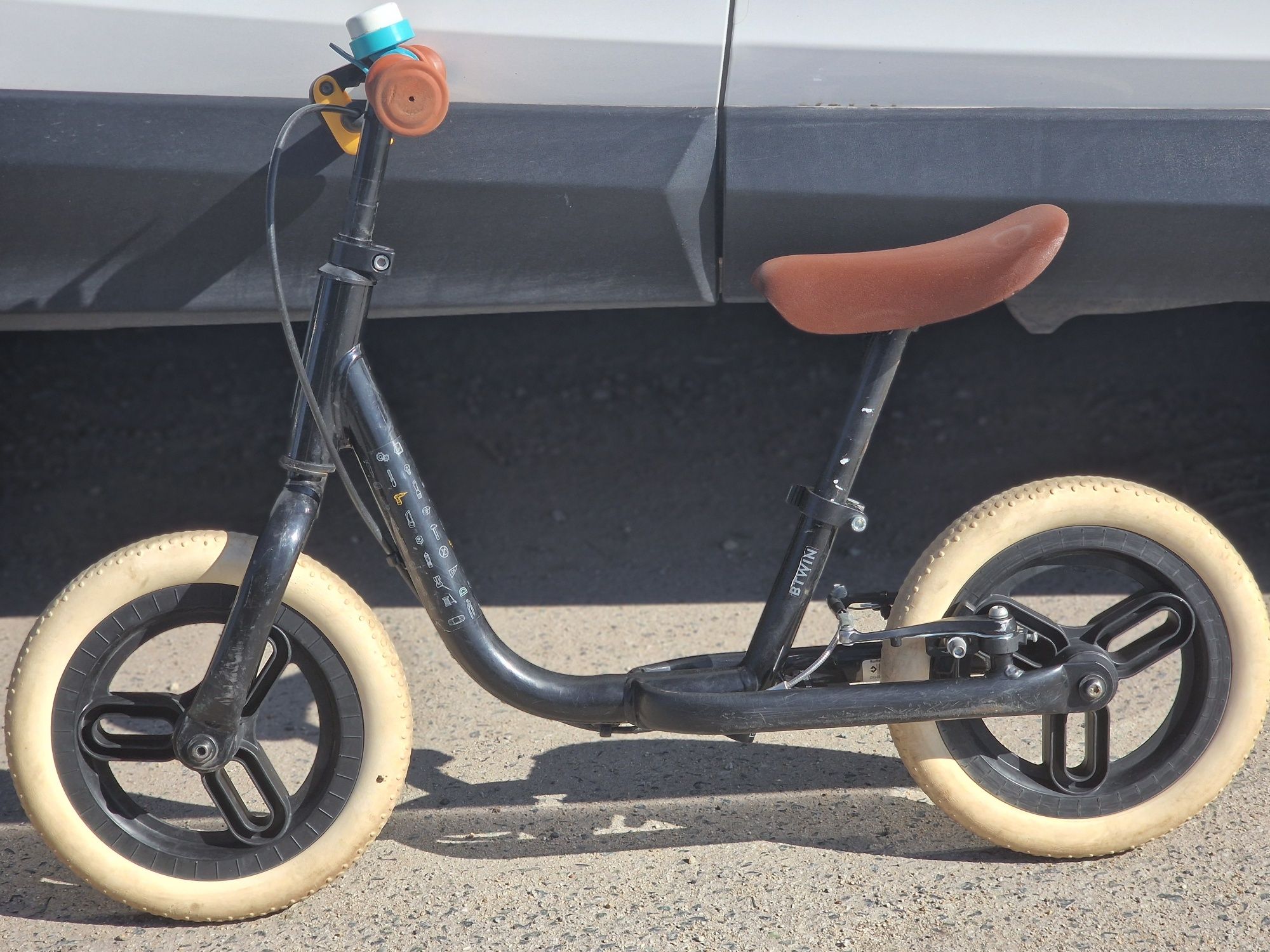 Rowerek biegowy Decathlon Btwin Runride 500 10 cali