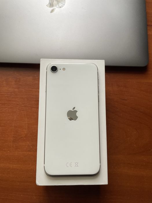 Продам SE 2 2020 128gb