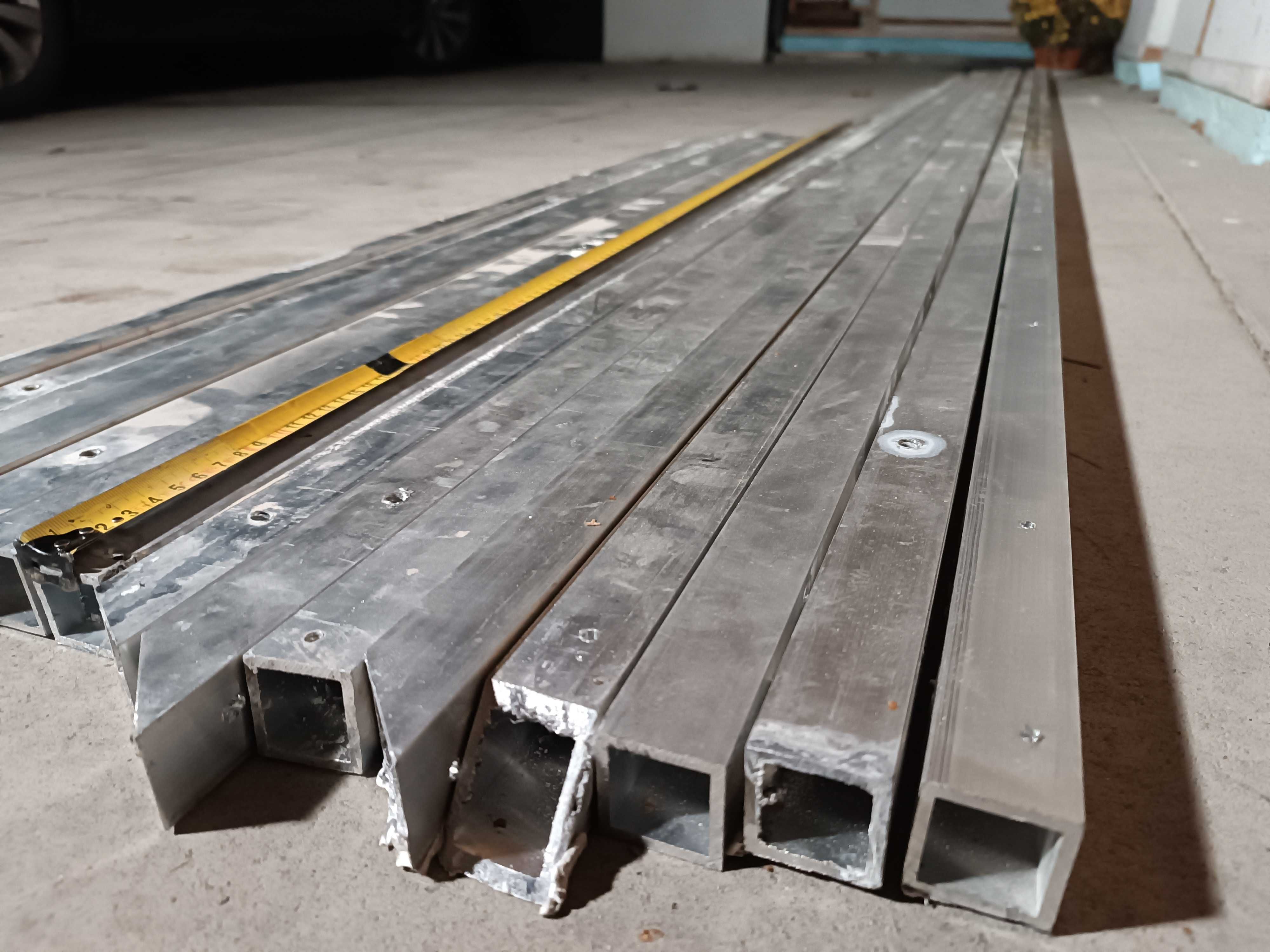Profil aluminiowy 30x30x3mm kwadratowy (40mb) odcinki 120-400cm