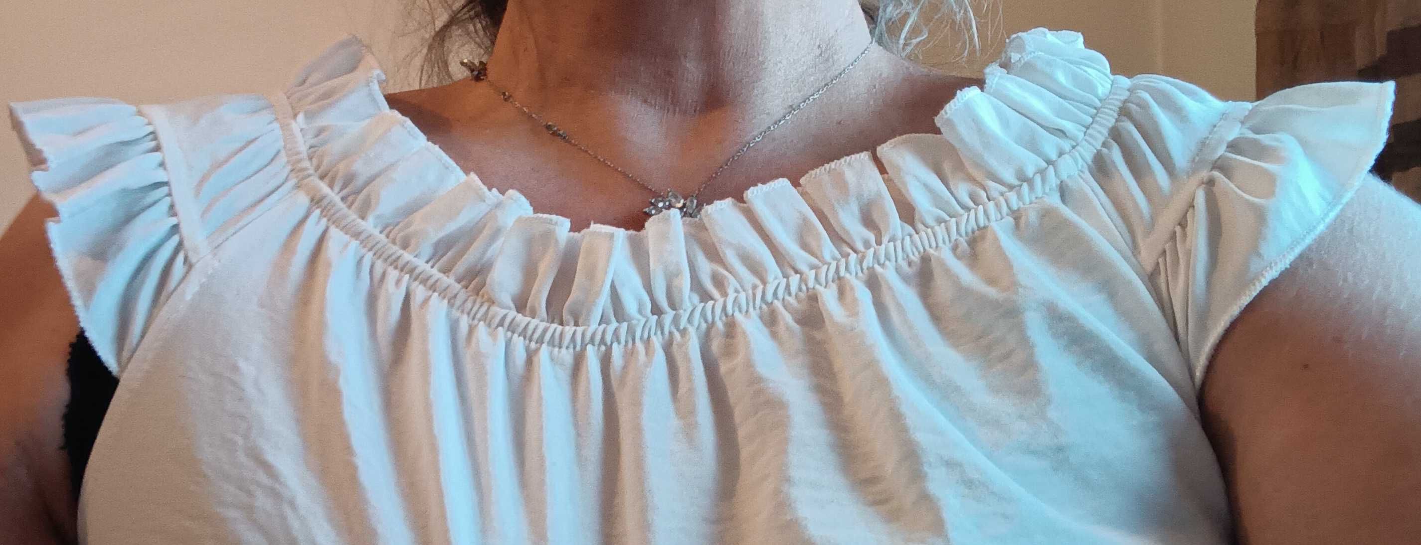 Blusa de manga curta em branco