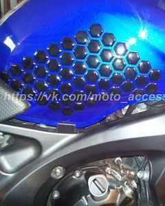 Захисні наклейки  -соти на бак мотоцикла під коліна (чорні та прозорі)