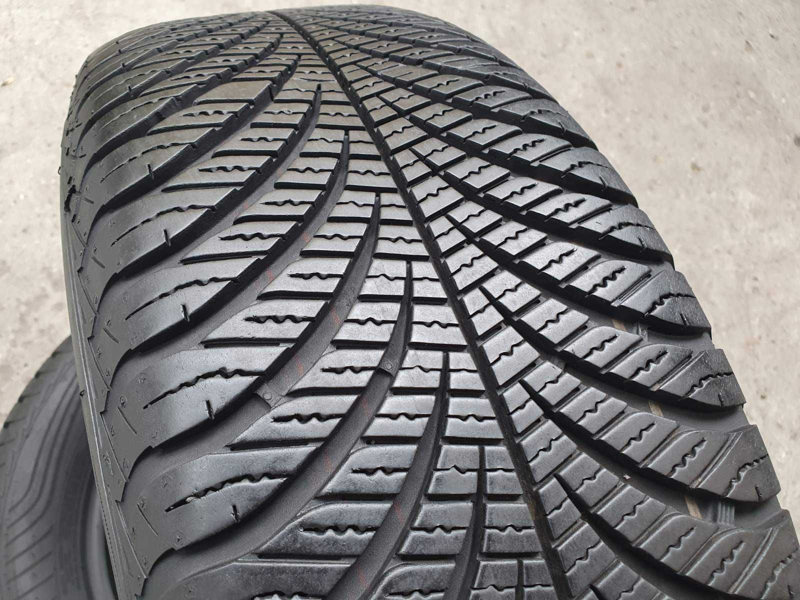 2x Goodyear Vector 4Seasons Gen 2  215/60r16 7,2mm