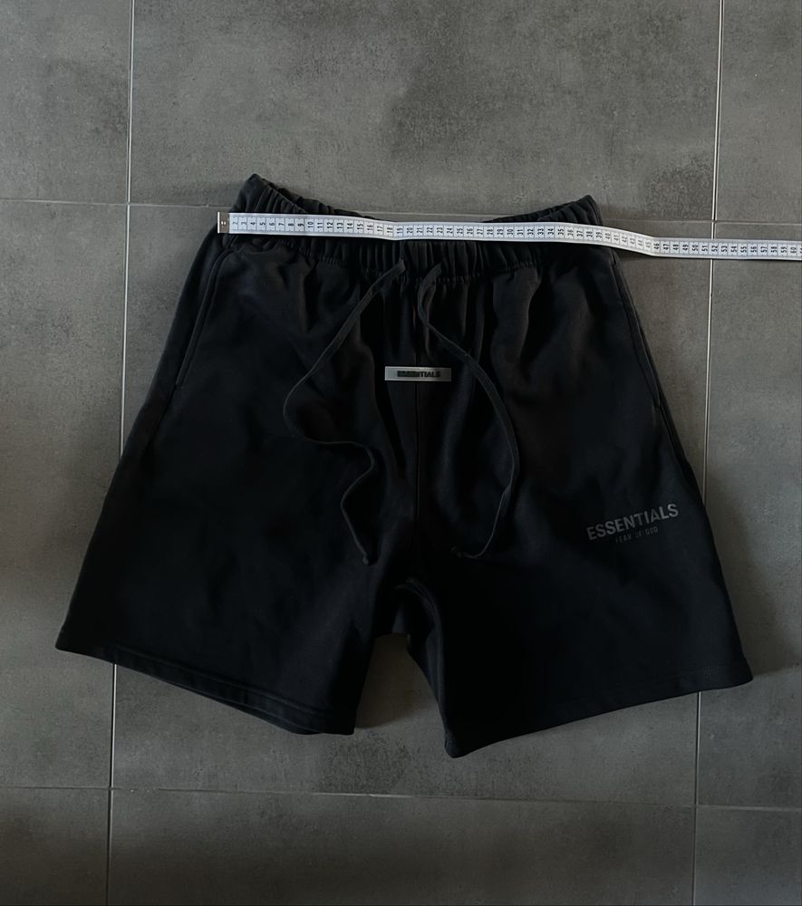 Spodenki Essentials