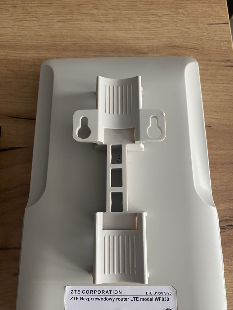 Router WF830 ZTE wifi modem z anteną zewnętrzną 4G LTE
