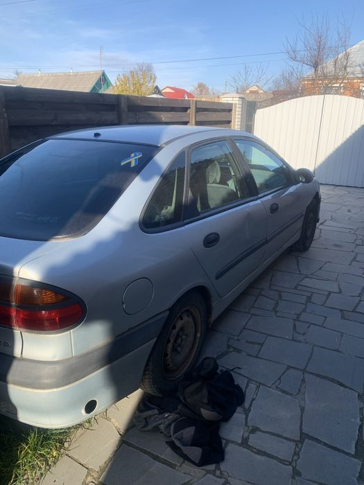 Рено лагуна 1 на болти