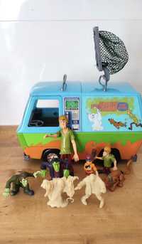 2005r.Scooby Doo Samochód i 8 figurek