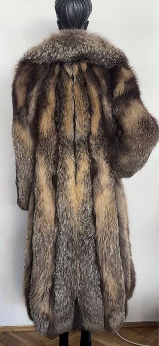 Futro naturalne jenota / lisa