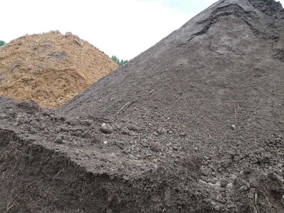 Ziemia ogrodowa siana, humus, czarnoziem, pod trawnik, pod warzywa