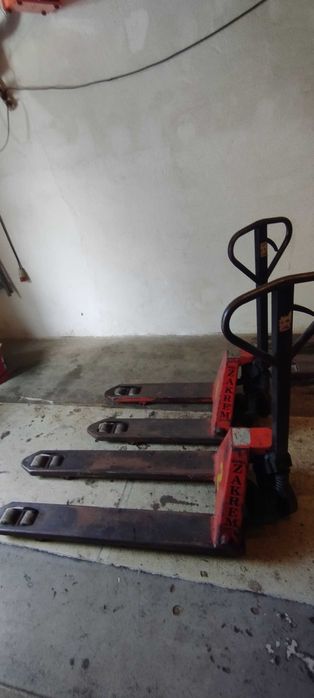 Wózek paletowy ręczny