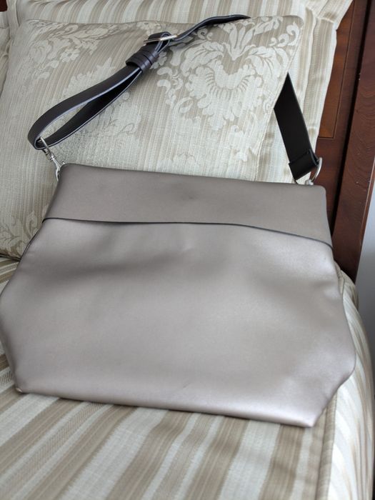 Mala de senhora usada