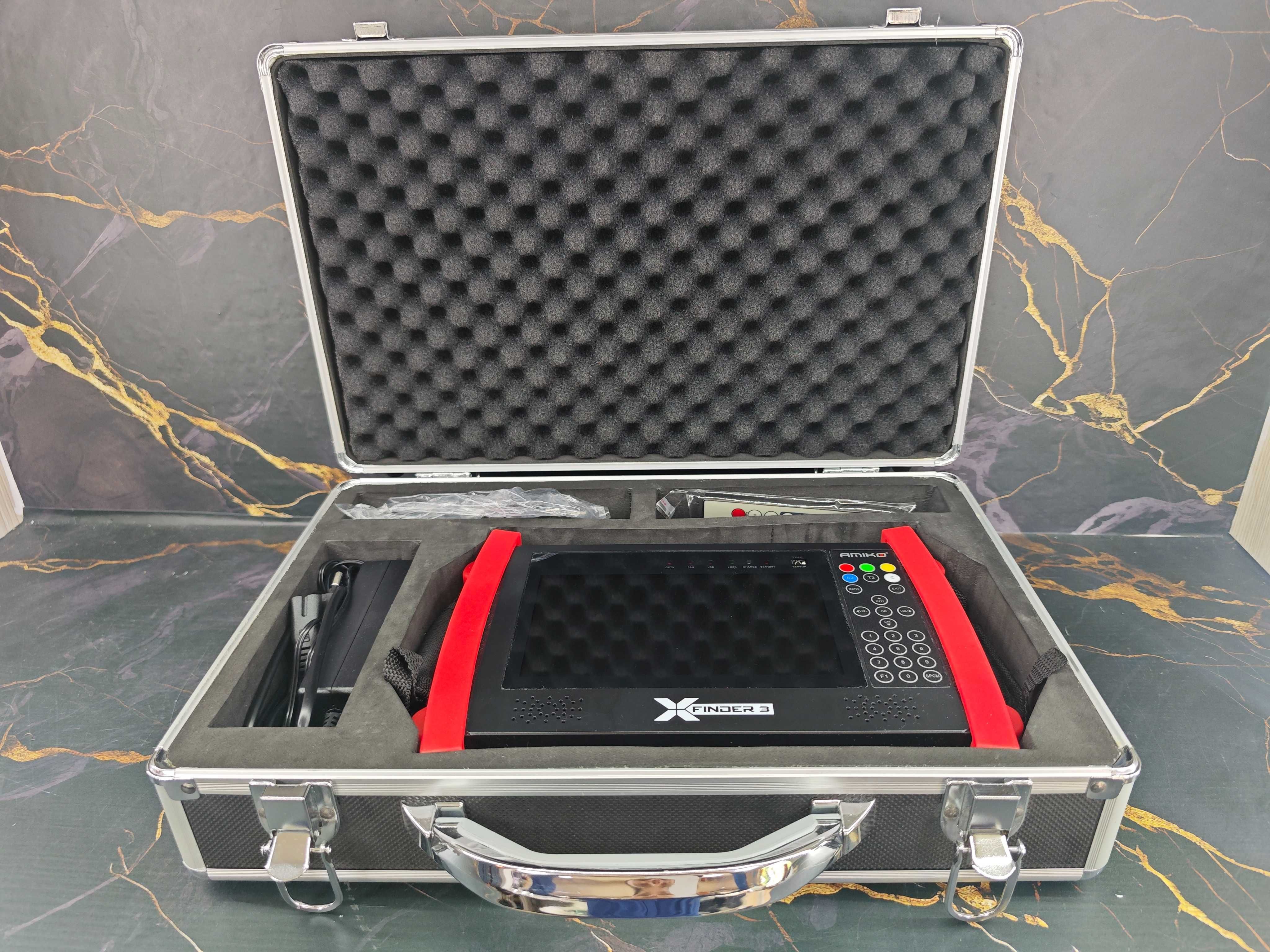 Miernik Amiko X-Finder 3 - SAT, DVB-T2, DVB-C - komplet walizka