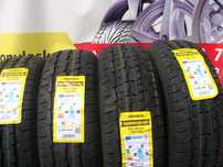NOWE 225/70 R15C Sonix Snowrover 989