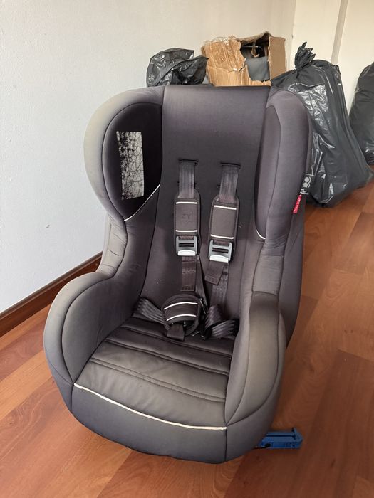 Cadeira de carro de bebé