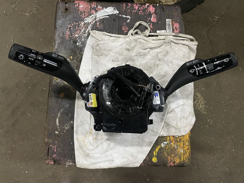 Manetki przelacznik tasma Kia Sportage V 23