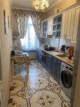Продам 3 комнатную квартиру центр ул Л Шмидта